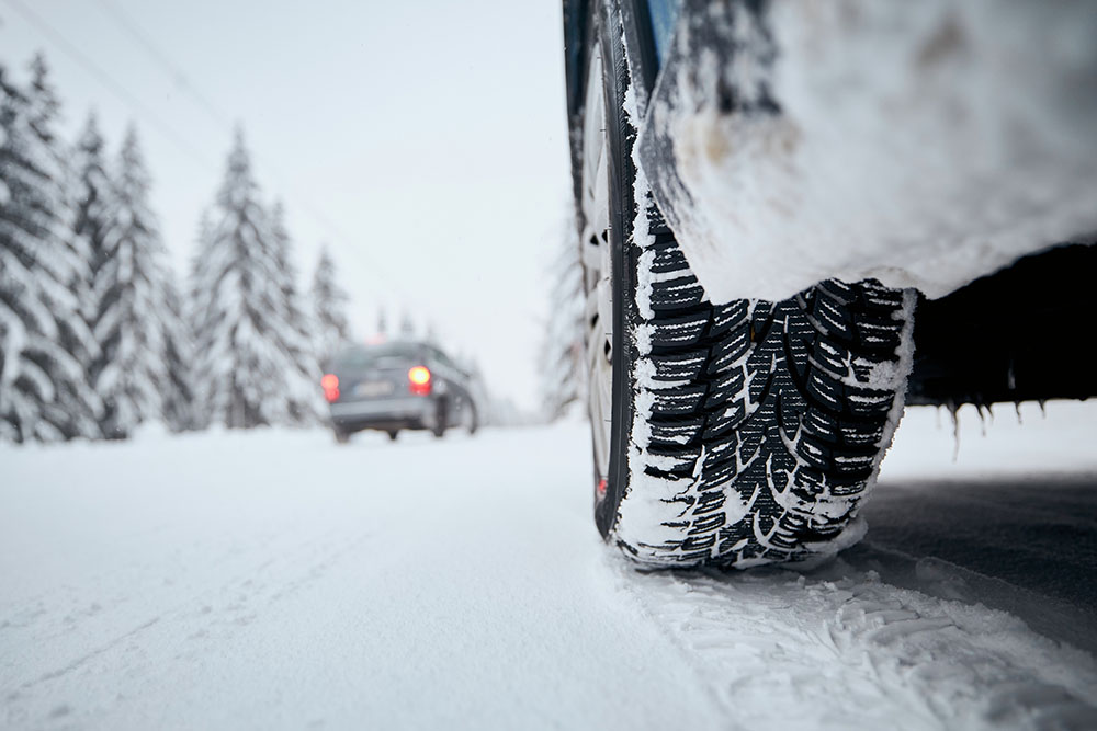 Essential Tips for Safe Winter Driving: How to Handle Snow and Ice on the Road