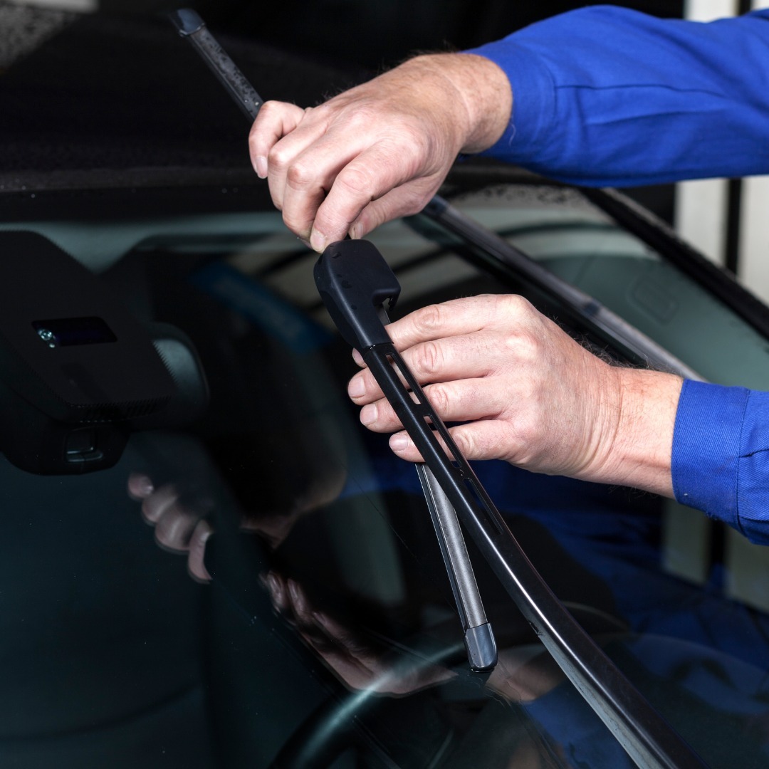 Tips for Cleaning Windshields and Auto Glass