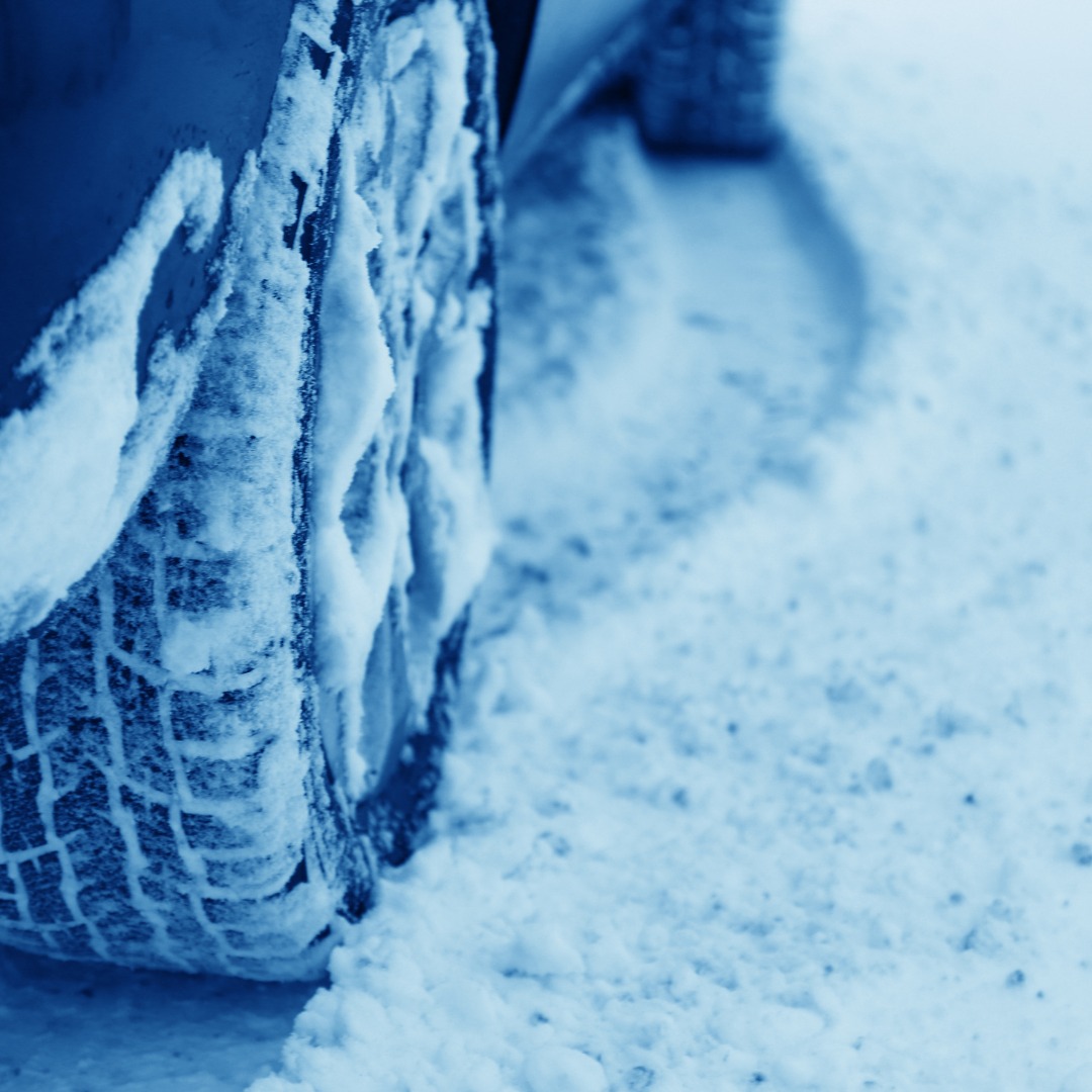 Snow Tires vs. Chains: Which Option Offers Better Winter Traction?