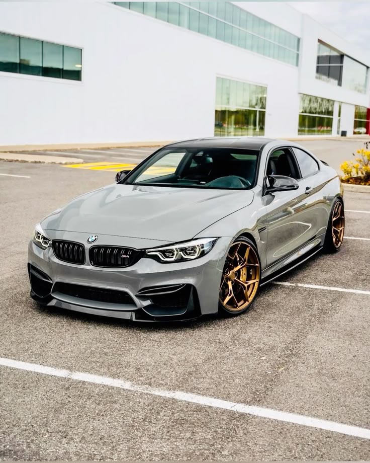 Cars for sale in Roscoe, MN.