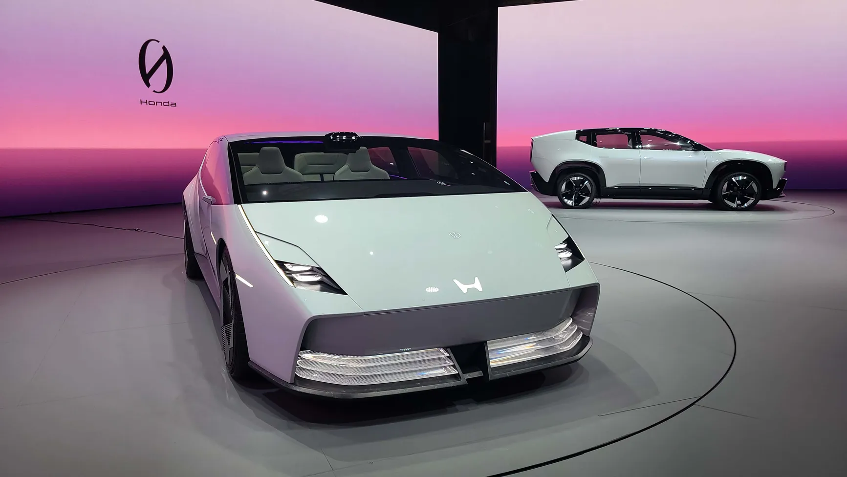 Honda Debuts 0 Series EV Concepts: New Sedan and SUV Unveiled with Advanced Tech at CES