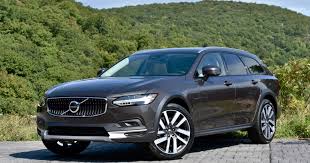 Volvo Unveils Cross Country Version of V90 Wagon