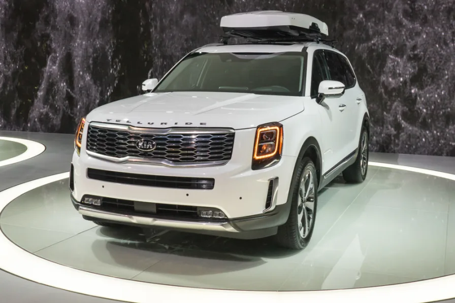 Recall Alert: 2016-2017 Kia Sorento, 2017 Sportage