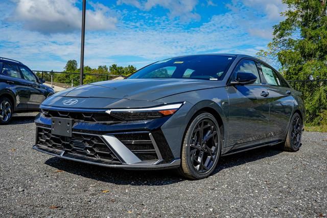 2024 Hyundai Elantra Full Reviews, Information & Pricing