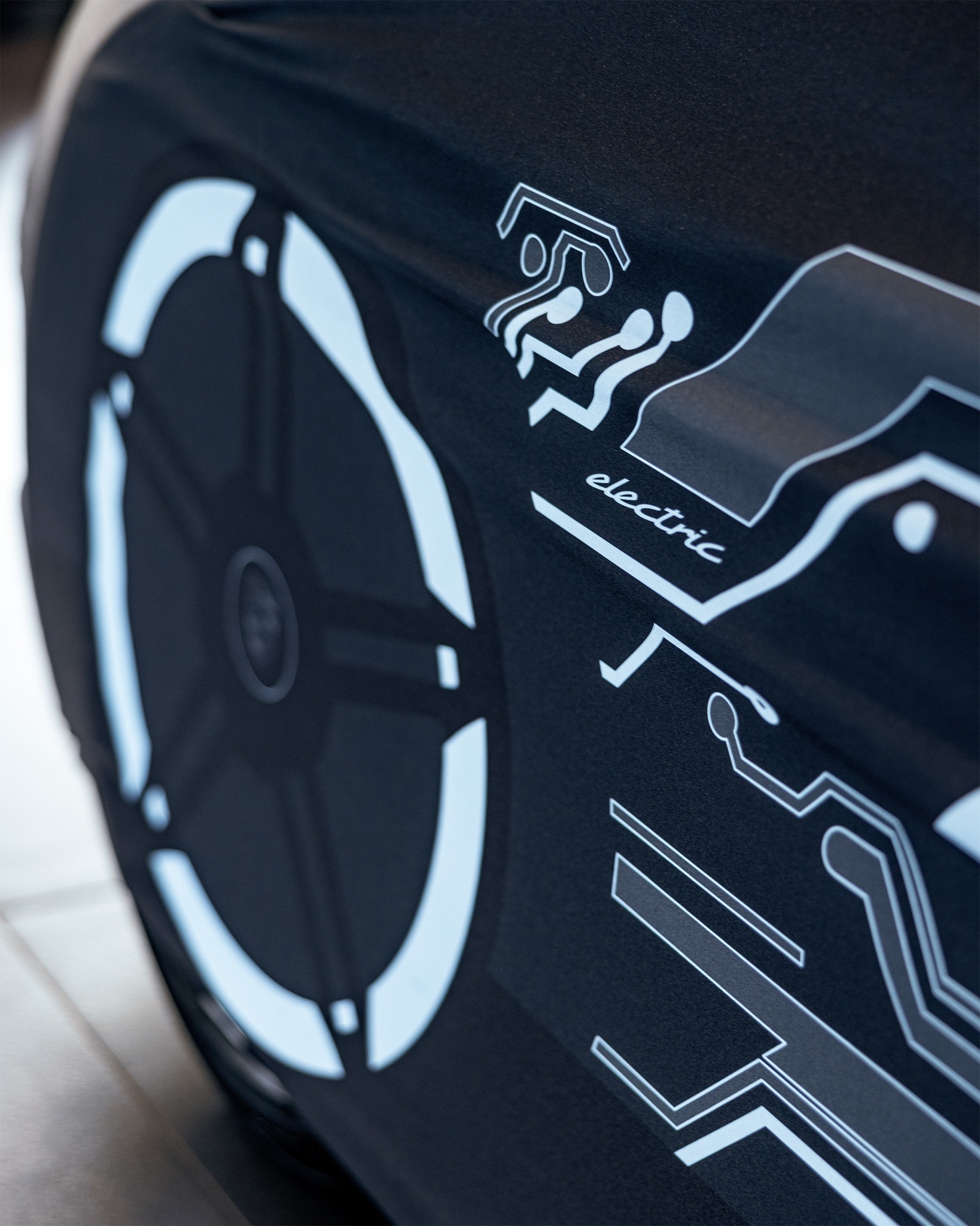 EV Tax Credits: Complete Guide to Federal Electric Vehicle Incentives (Up to $7,500)