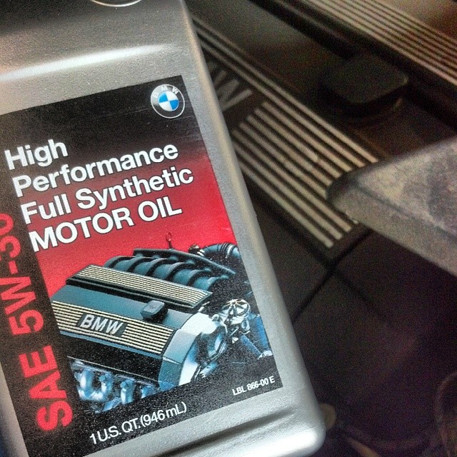 Oil Change: Time vs. Mileage – What’s the Right Interval to Change Your Oil?