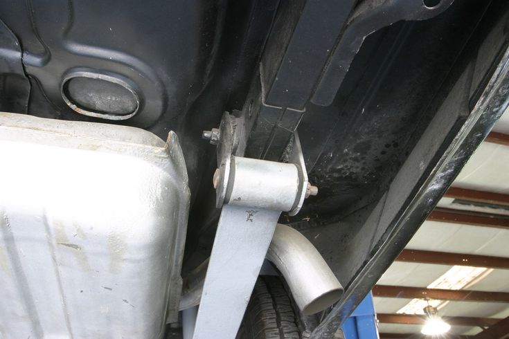 Signs Your Leaf Springs Need Replacement: How to Check