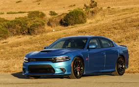 MotorVero Tests the 2015 Dodge Charger R/T Scat Pack on the Drag Strip