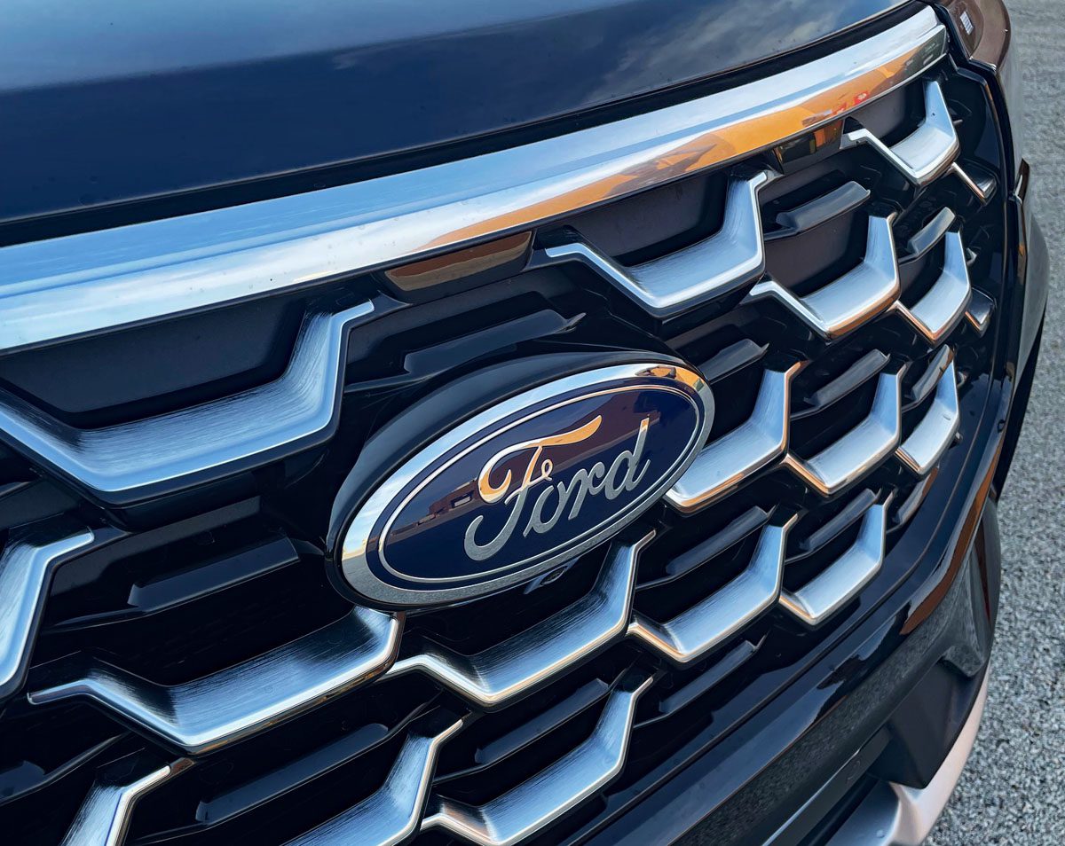 2026 Ford Explorer Tremor: Enhanced Off-Road Performance & Rugged Durability