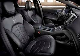 chrysler-300s-car-seat-check