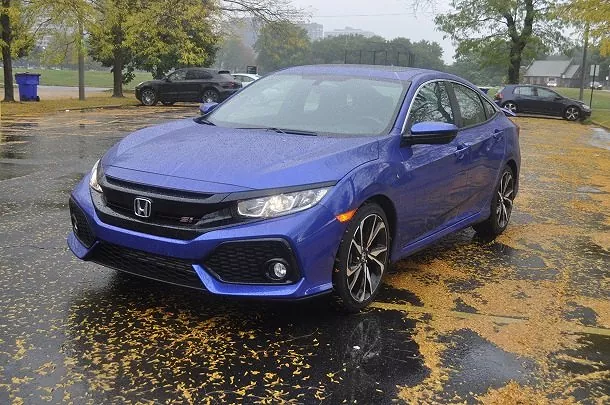 2017 Honda Civic Si Review: Sporty Performance Meets Everyday Practicality